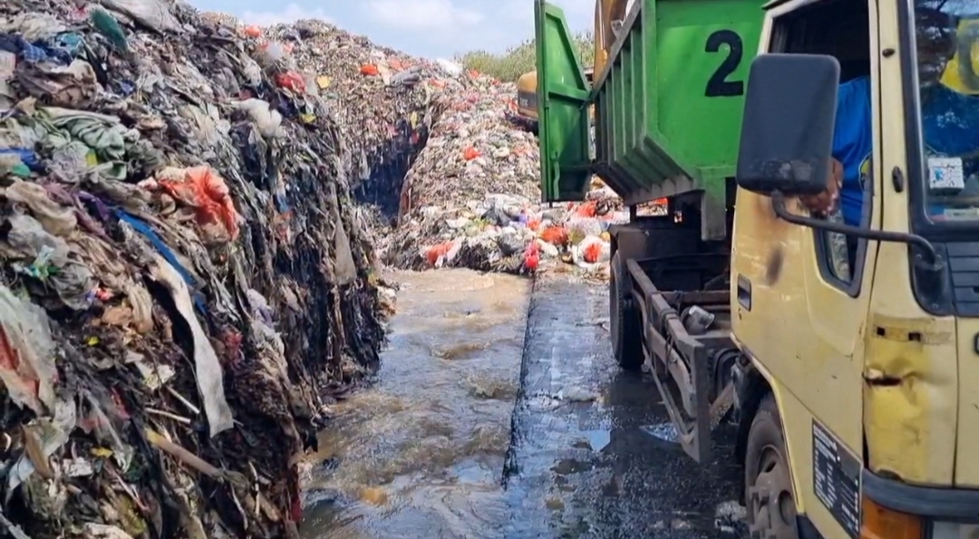 TPA Mrican di Ponorogo Overload, Aliran Sungai Ikut Tercemari Sampah
