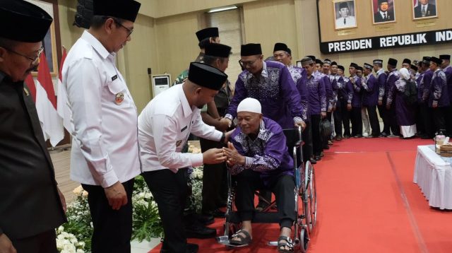 Pemkot Batu Lepas 197 Jemaah Calon Haji