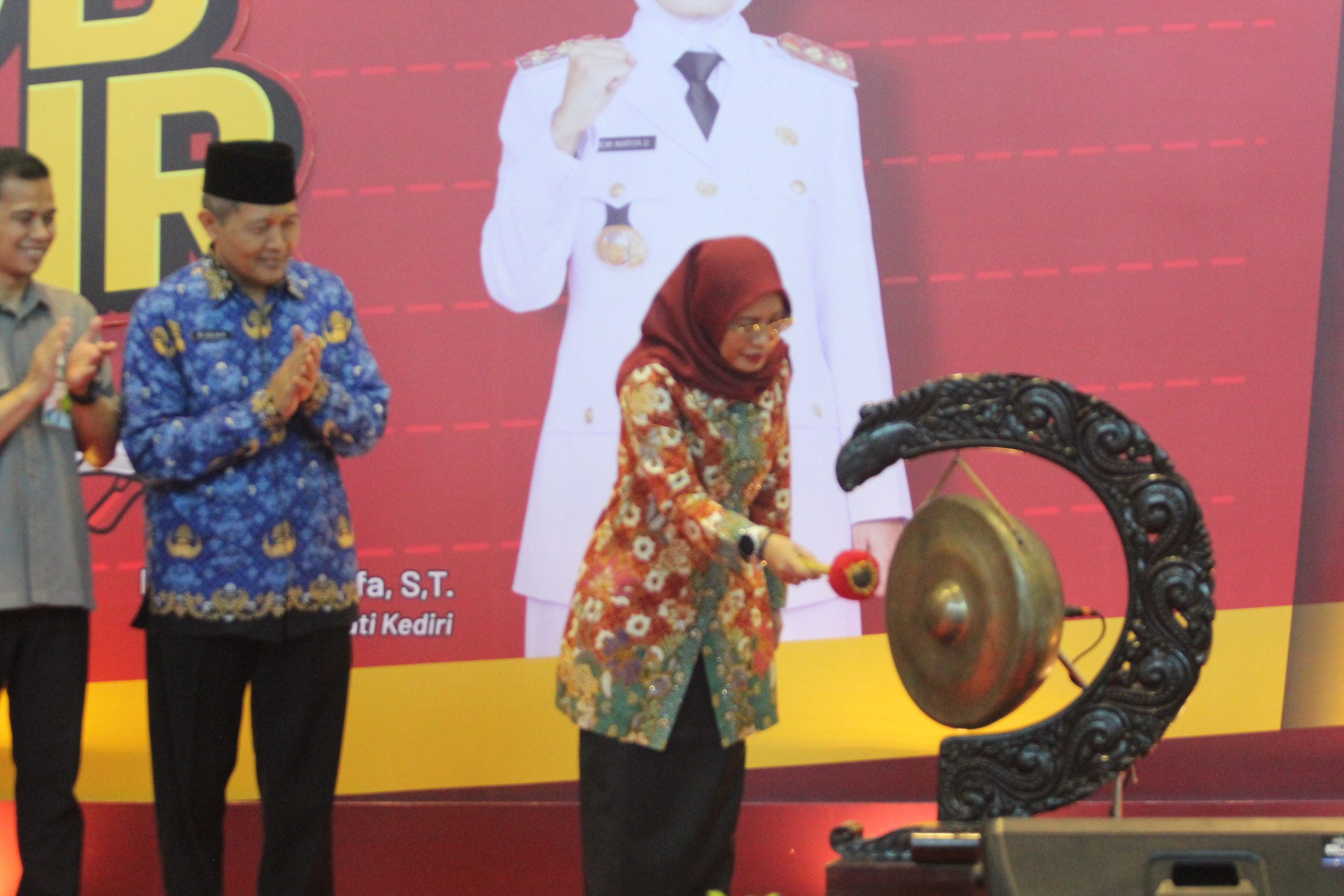Disnaker Kabupaten Kediri Gelar Job Fair 2025, Peminat Membludak