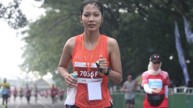 Kediri Half Maraton IV Kategori Umum Putri, Atlet Lari Porprov Asal Nganjuk Juara I