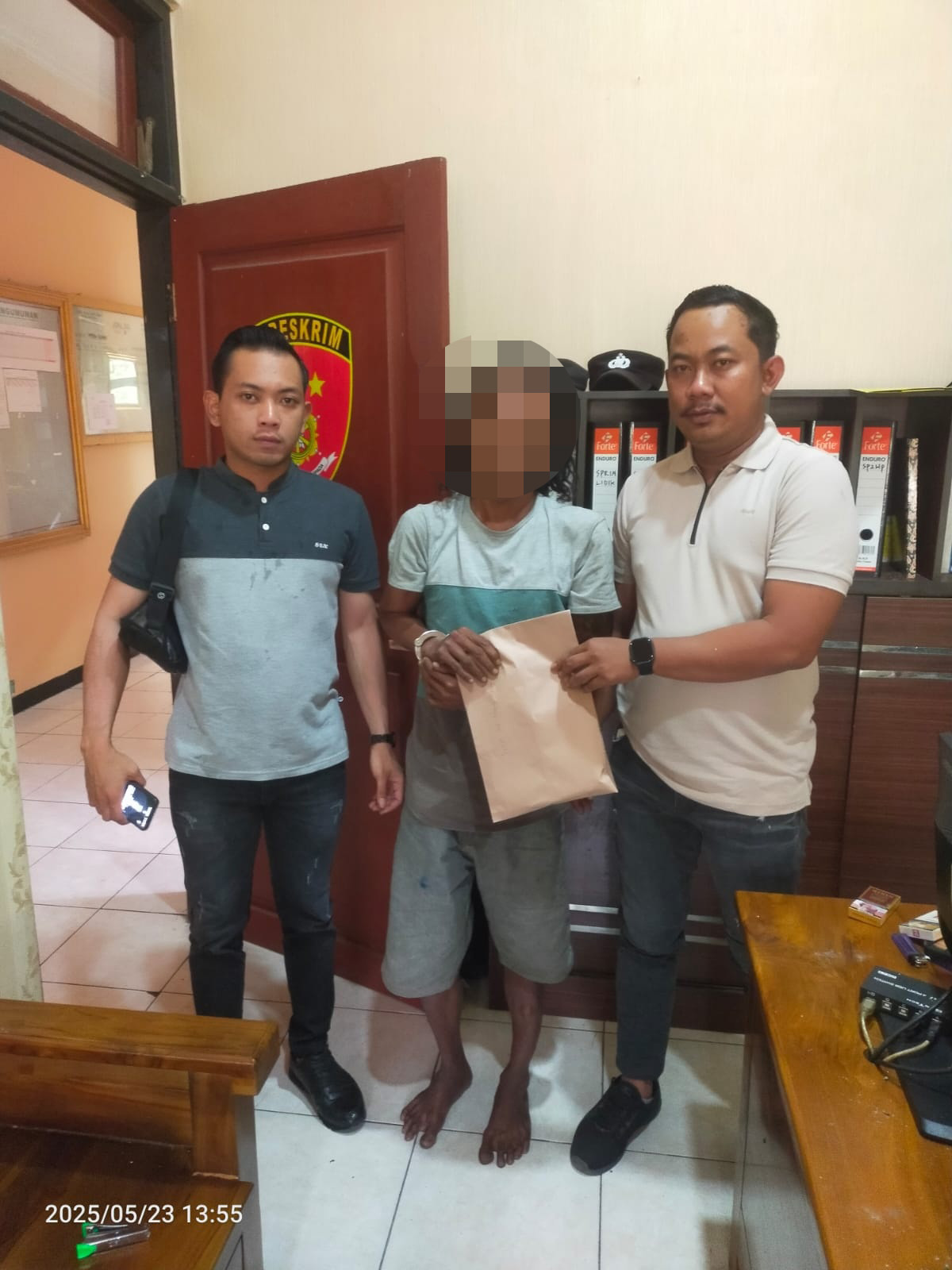 Diduga Curi IPhone Karyawan Sampoerna, Pria asal Ngimbang Lamongan Diringkus Polisi
