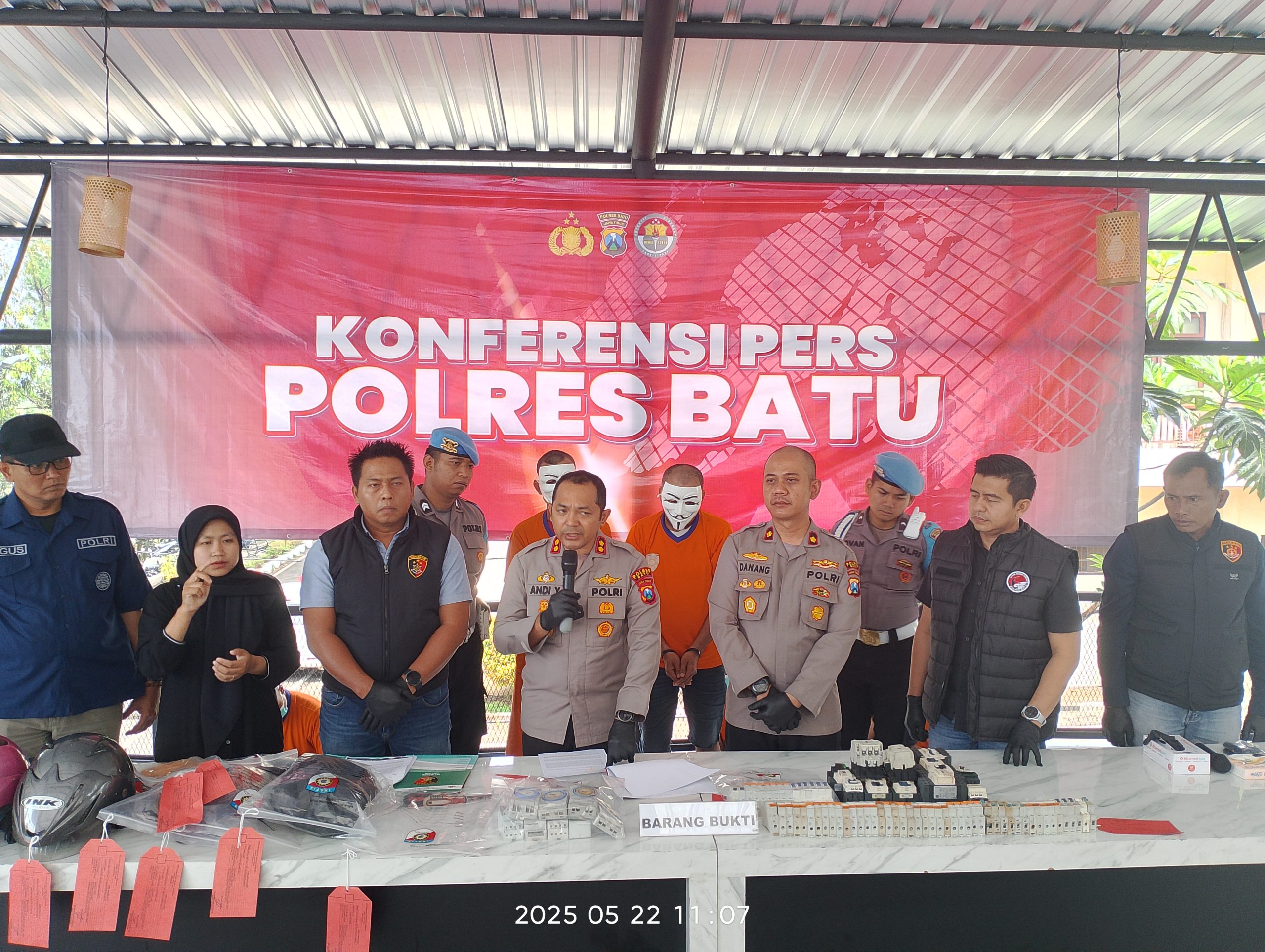 Beraksi di 24 TKP, Dua Sindikat Spesialis Pencurian Komponen PJU di Kota Batu Dibekuk