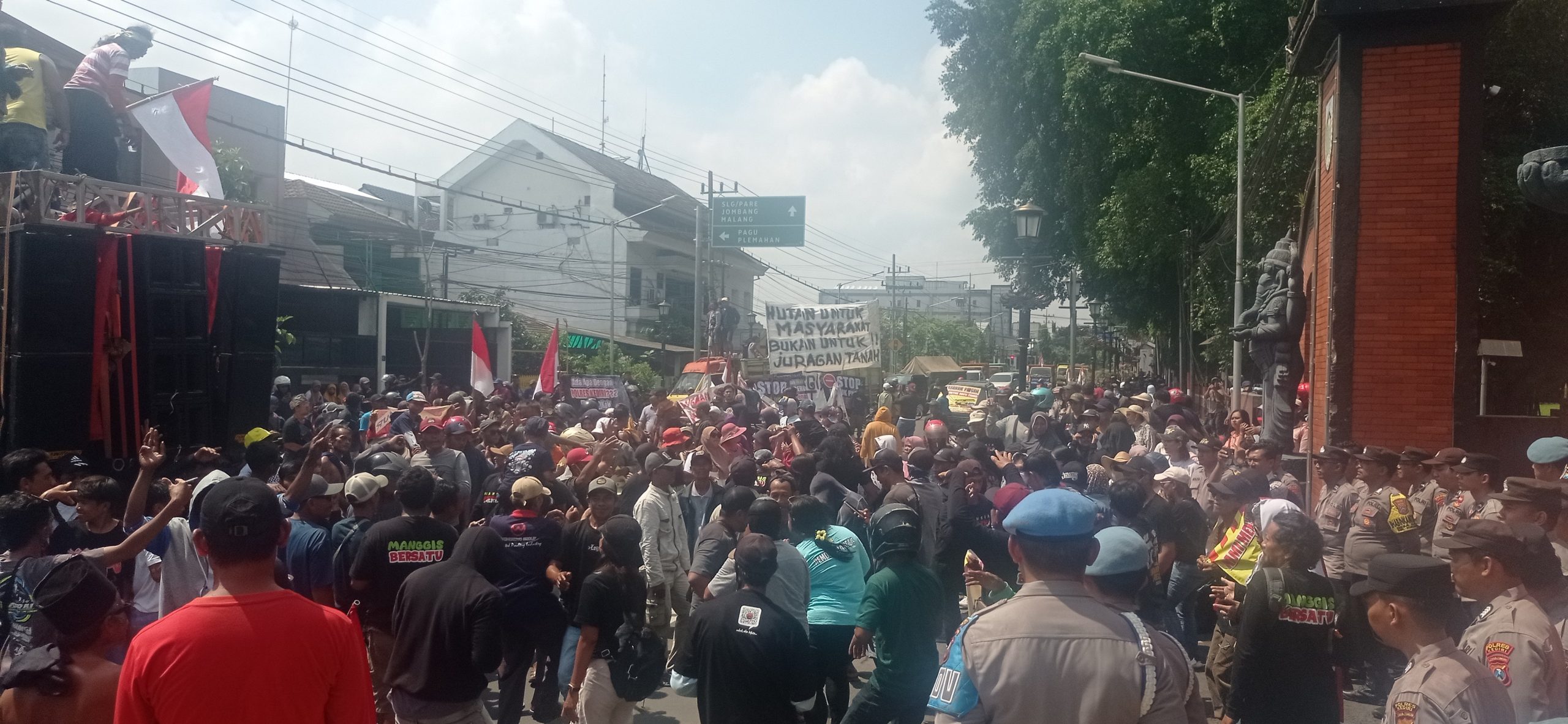 Warga Desa Manggis Puncu Wadul Dewan Terkait Kasus Penguasaan Lahan