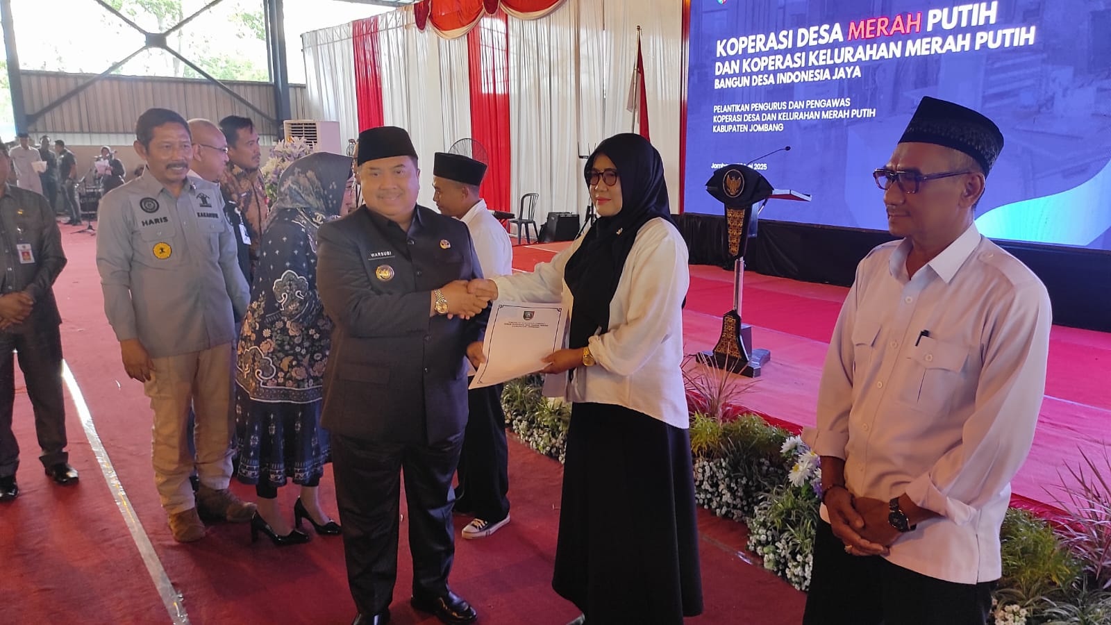 Pelantikan Pengurus Kopdes Merah Putih Jombang Berlangsung di TPA