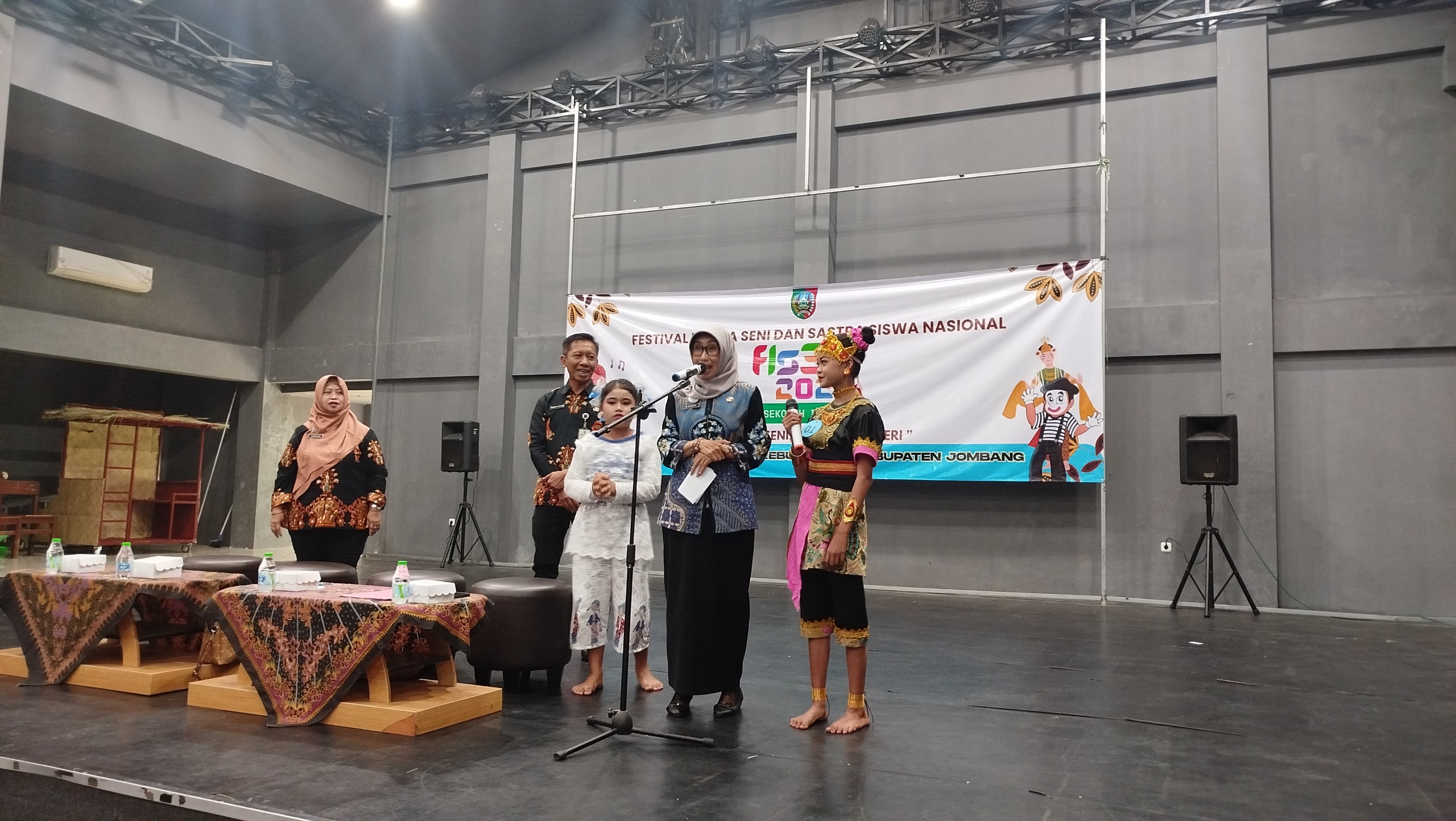 Panggung Bocah-bocah Kreatif Dibuka, FLS3N 2025 SD Jombang Resmi Digelar