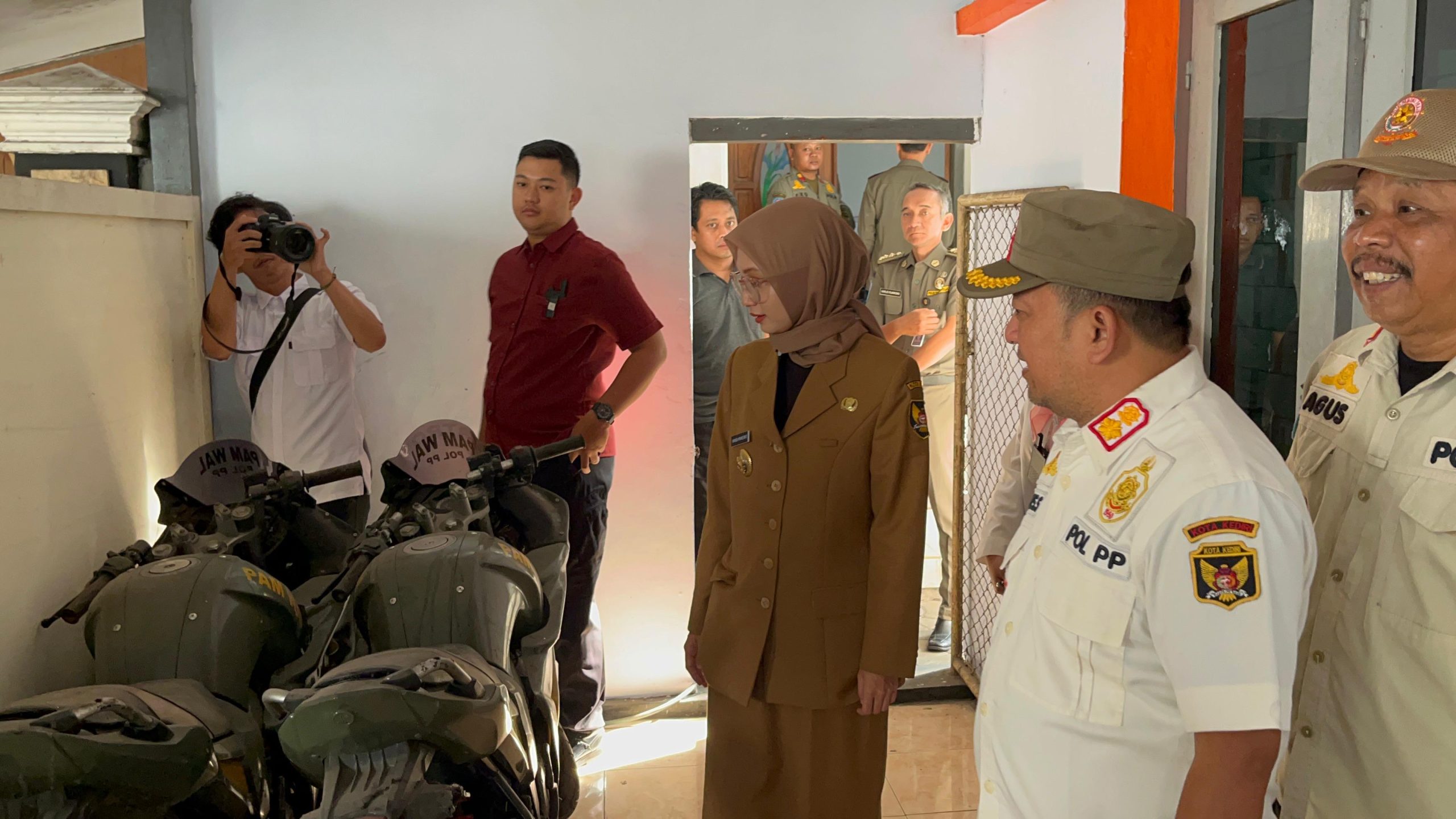 Wali Kota Kediri Sidak Satpol PP, Ternyata Ini yang Ditemukan