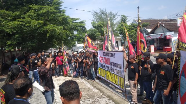 GPI Demo DPRD, Minta Tunda Pembangunan Kantor Kejaksaan Baru