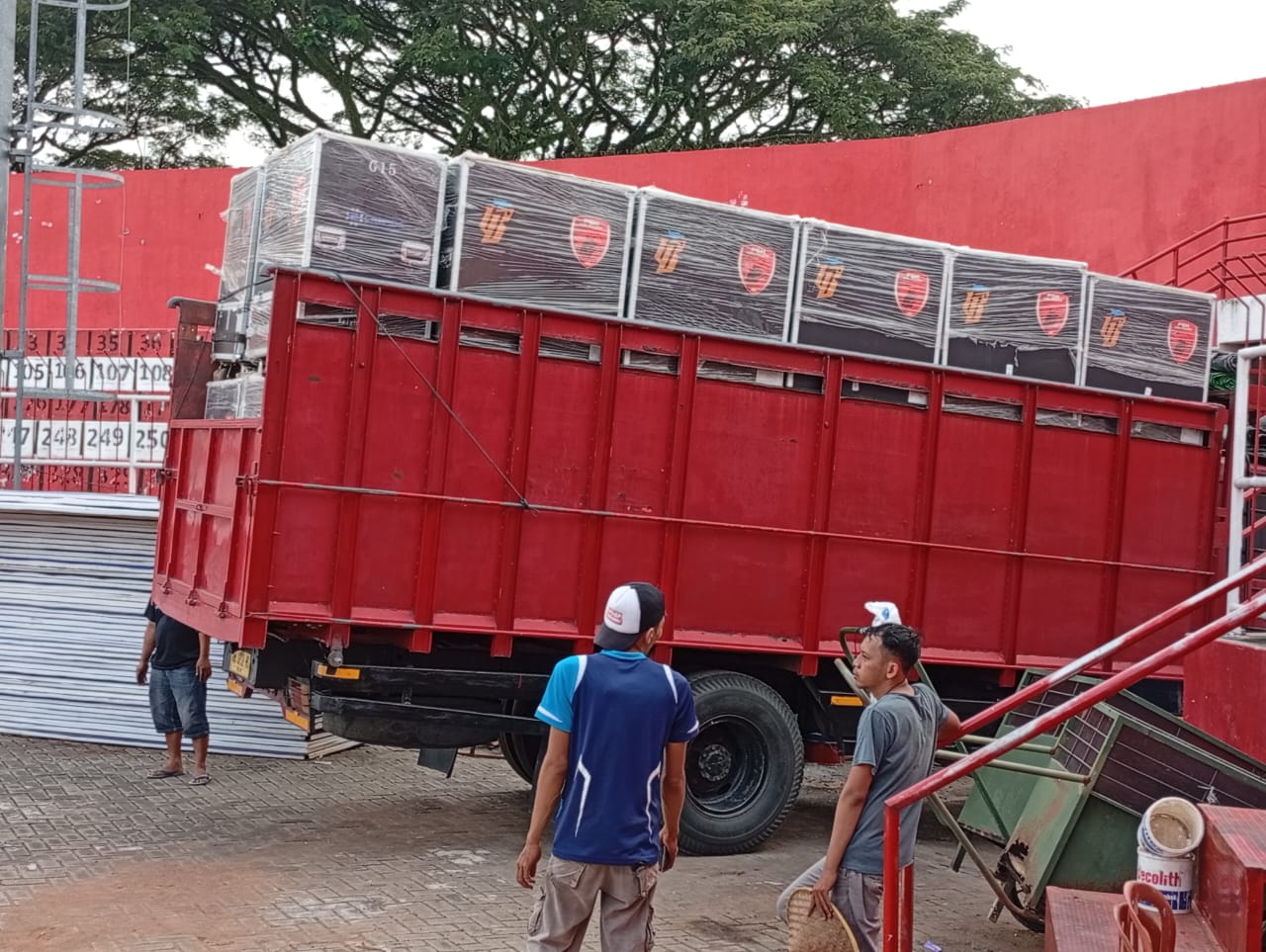 Kontrak Habis, Arema FC Boyongan ke Malang