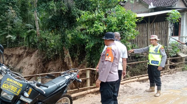 Polsek Mojo Pantau Wilayah Rawan Bencana, ini Tujuannya