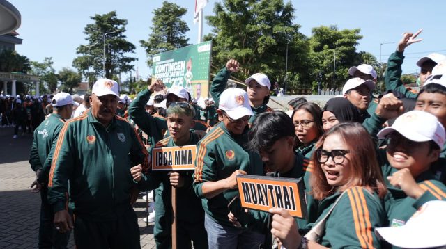 Walikota Batu Lepas 724 Atlet dan Pelatih, Targetkan 10 Besar Porprov Jatim
