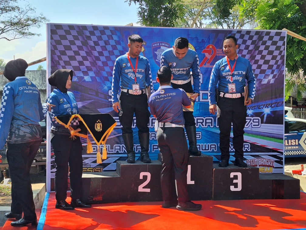 Tim PJR Polres Batu Juara 1 Lomba Safety Riding Polda Jatim