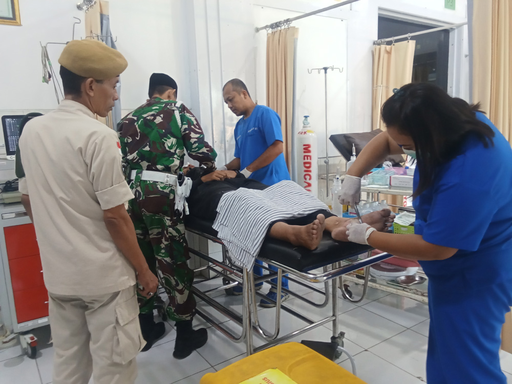 Kopka Purnomo Provost RS DKT Kota Kediri Sigap Selamatkan Pemotor Ngantuk di Mayor Bismo