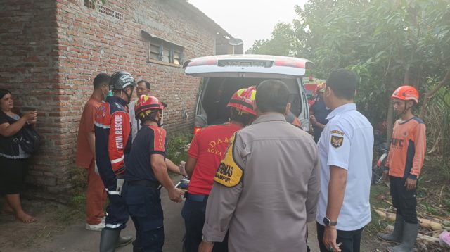 Septic Tank Meledak, Penghuni Kelurahan Semampir Dilarikan ke RS