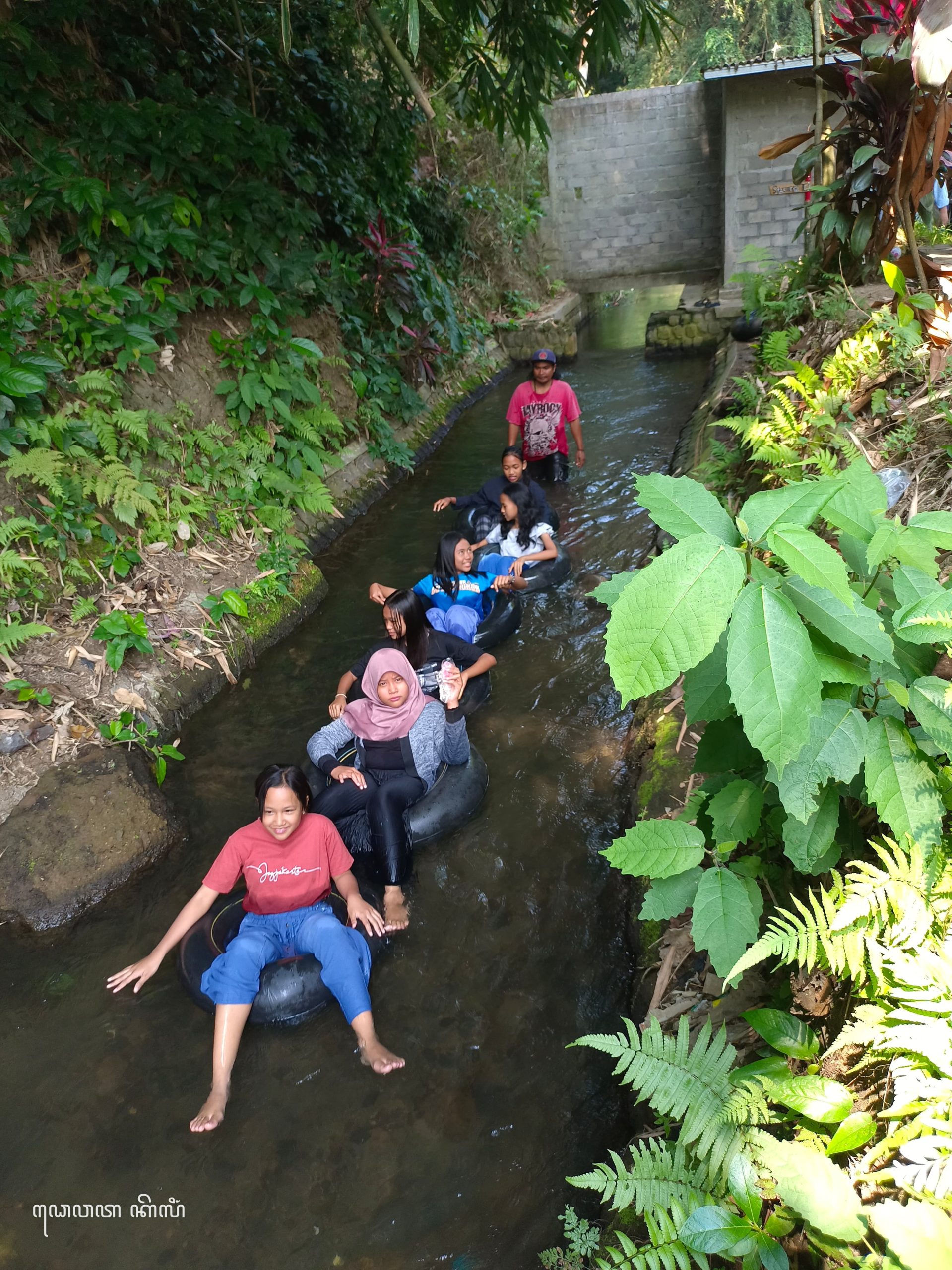 Wisata Bersama Keluarga Paling Nyaman di Gua Jegles Kediri