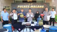 Polisi Ungkap Produksi Arak Ilegal dari Layanan 110