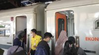 Kereta Api jadi Favorit Liburan, Penumpang di Nganjuk Melonjak Signifikan