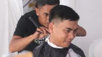 Kembangkan Kemampuan, Tukang Pangkas Rambut Jalani Pelatihan Dinas Sosial Kediri