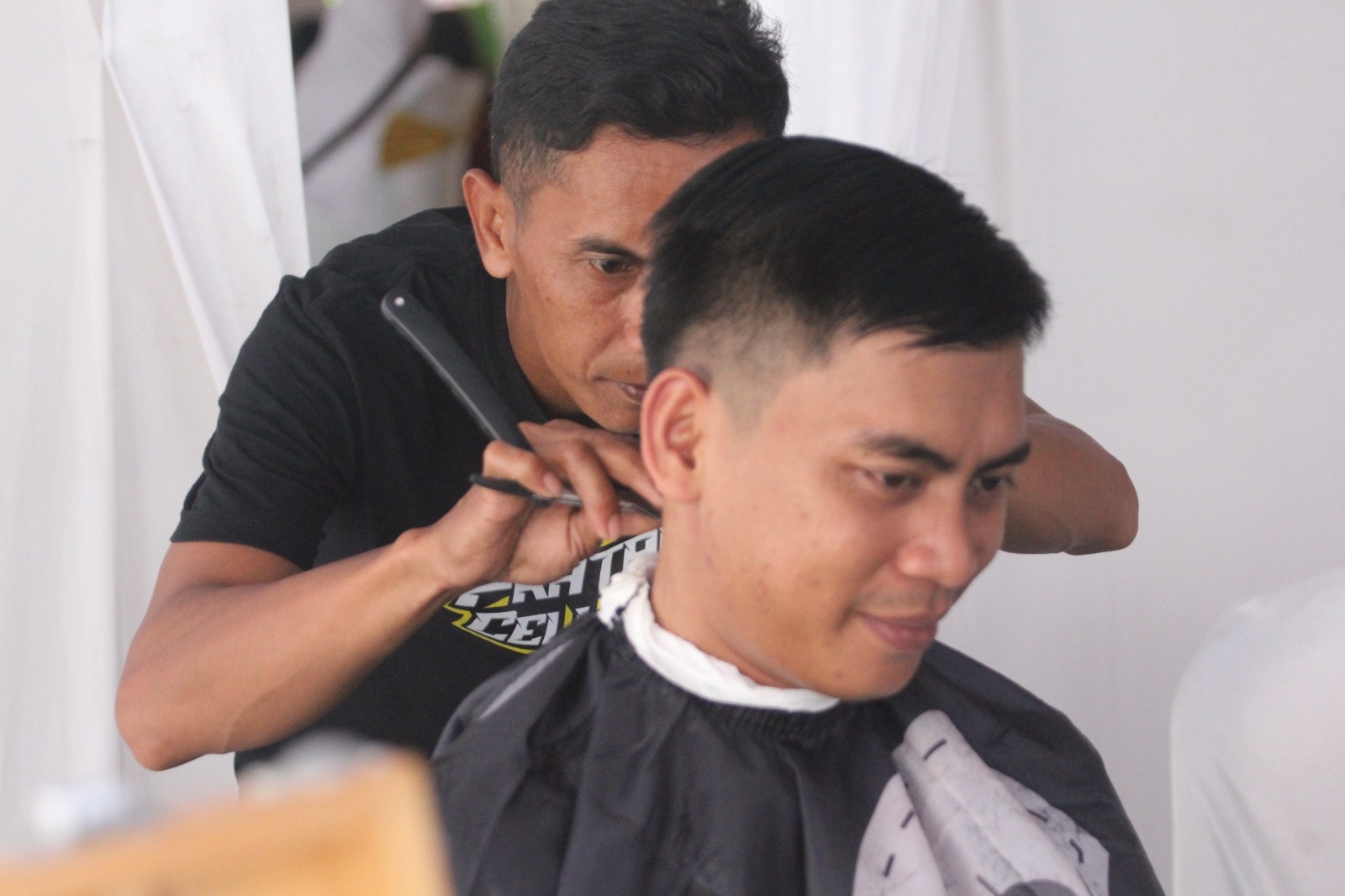 Kembangkan Kemampuan, Tukang Pangkas Rambut Jalani Pelatihan Dinas Sosial Kediri