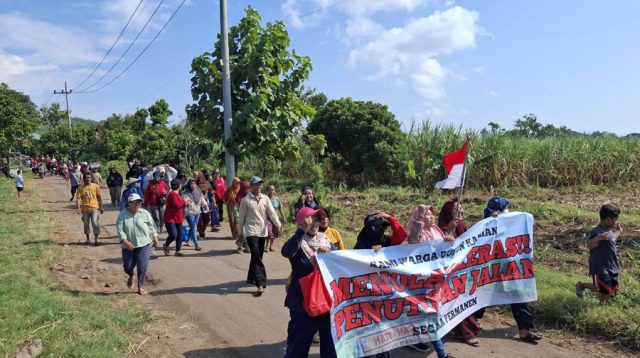 Warga Demo Minta Permudahan Akses Terdampak Tol Kediri-Tulungagung