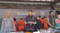 Remaja Beratribut Pencaksilat Dipukul Dobel Stik dan Dibacok Celurit, Tiga Pemuda Asal Mojo Diringkus Polres Kediri Kota