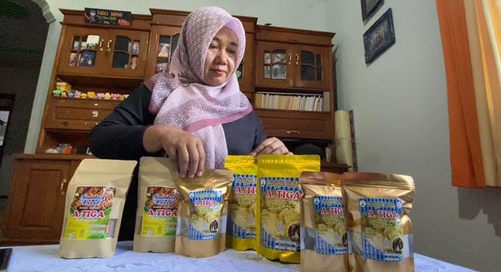 Dari Usaha Keripik Talas, Rumbiati Mantan TKI Asal Madiun Raup Omzet Jutaan Rupiah