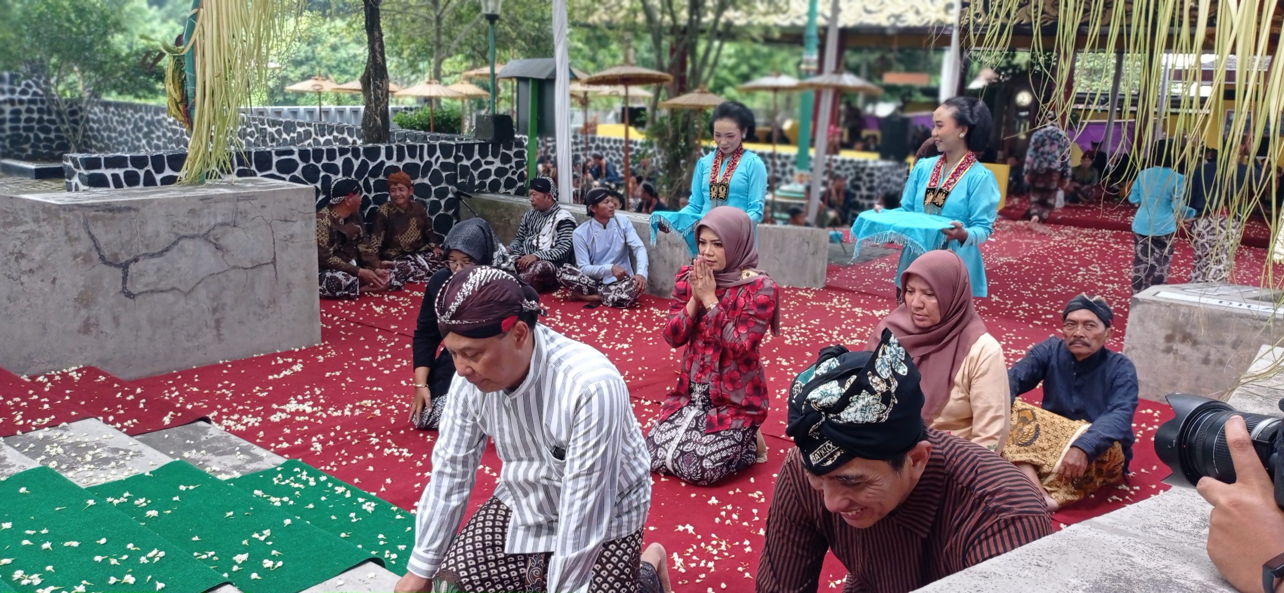 Kirab Budaya Suro Sakral di Pamuksan Sri Aji Jayabaya