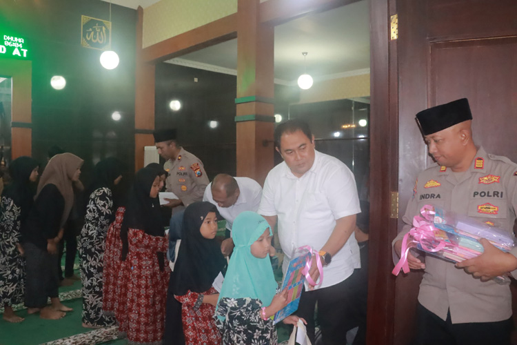 Peduli Sesama, Polres Blitar Santuni Anak Yatim Piatu