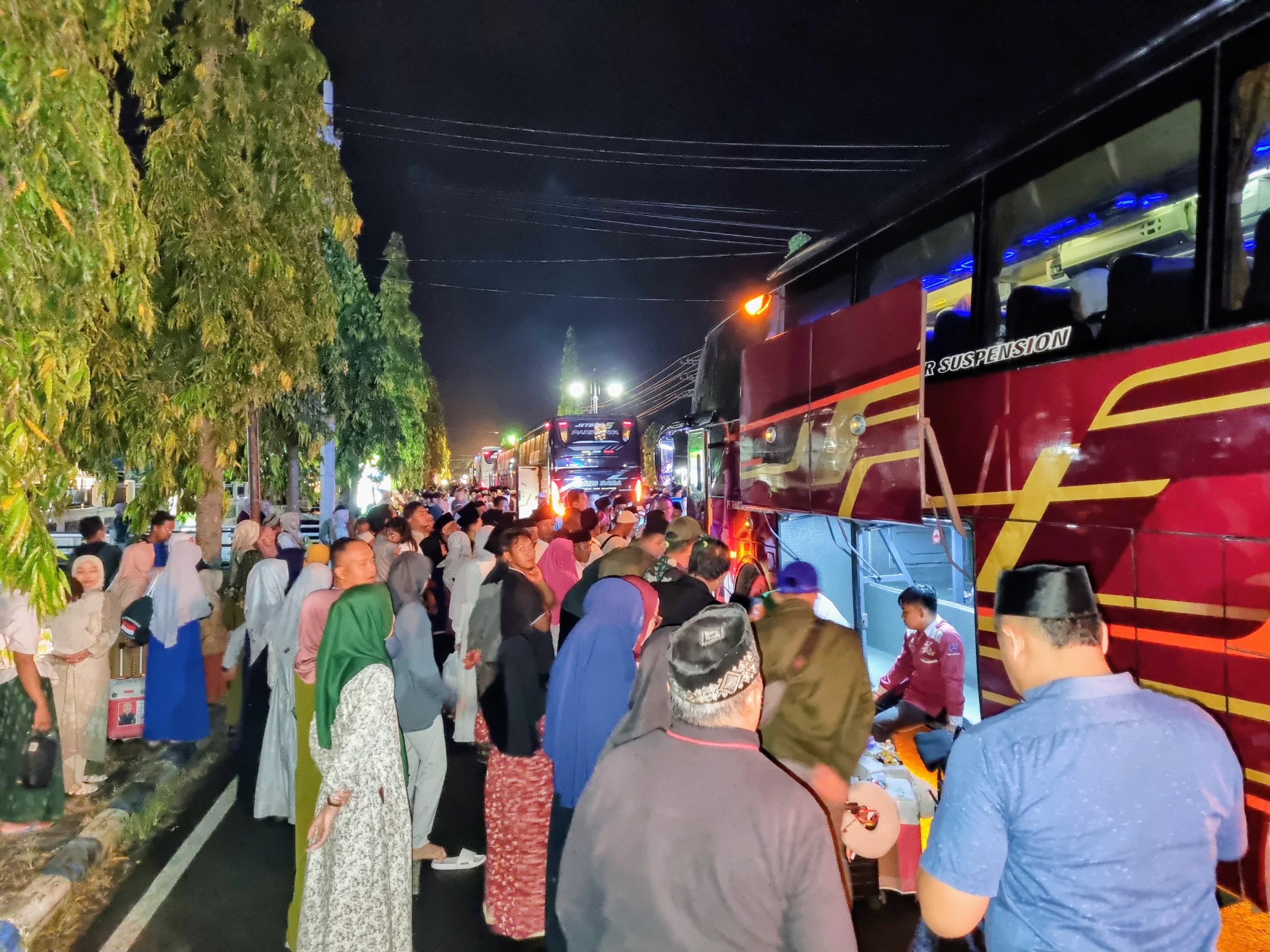 Jamaah Haji Kloter 53 Tiba di Ponorogo, Tiga Terpaksa Dirawat Kondisi Kesehatan Menurun