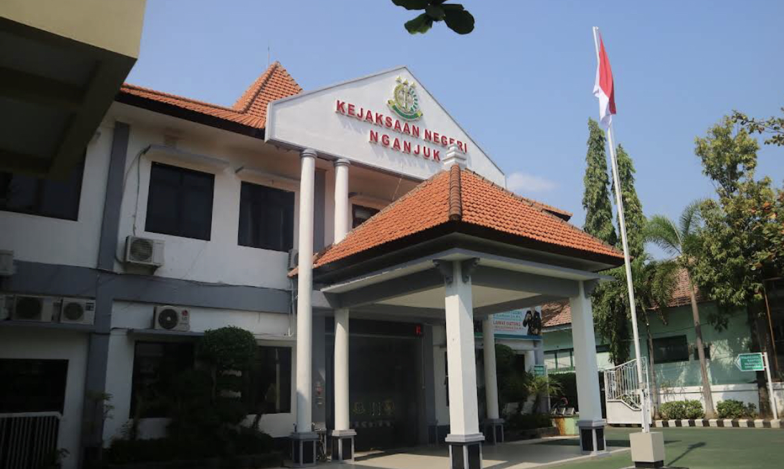 Aliran Dana Mencurigakan ke Rekening Pribadi Kades, Bendahara dan Sekretaris Desa Dadapan Ngronggot Diperiksa Kejari