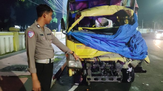Kecelakaan Tiga Truk, 1 Sopir Meninggal Dunia 