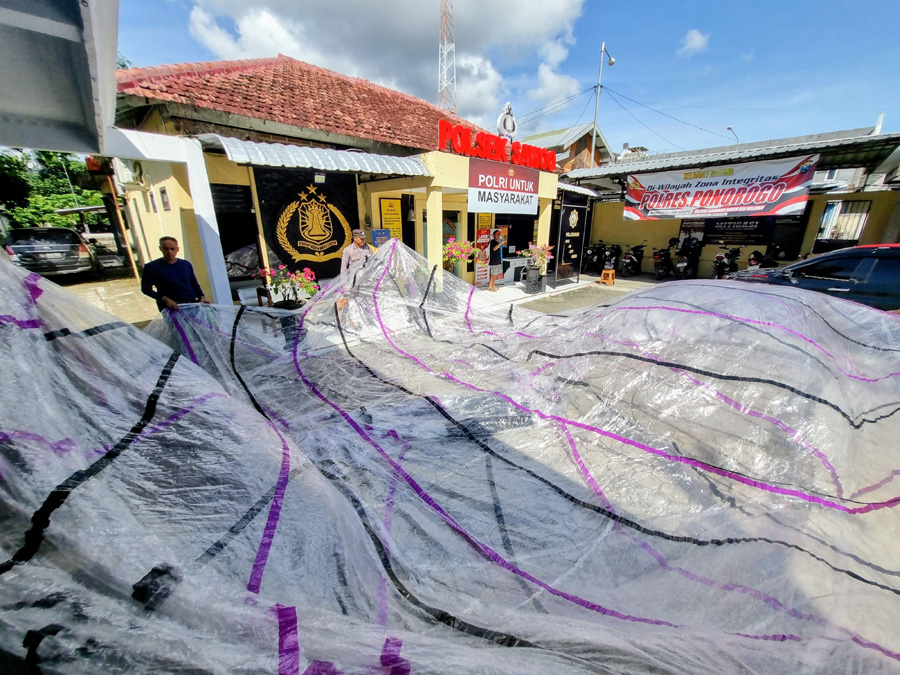 Evakuasi Balon Udara Jatuh, Pria Desa Kori Kabupaten Ponorogo Terkena Ledakan Petasan