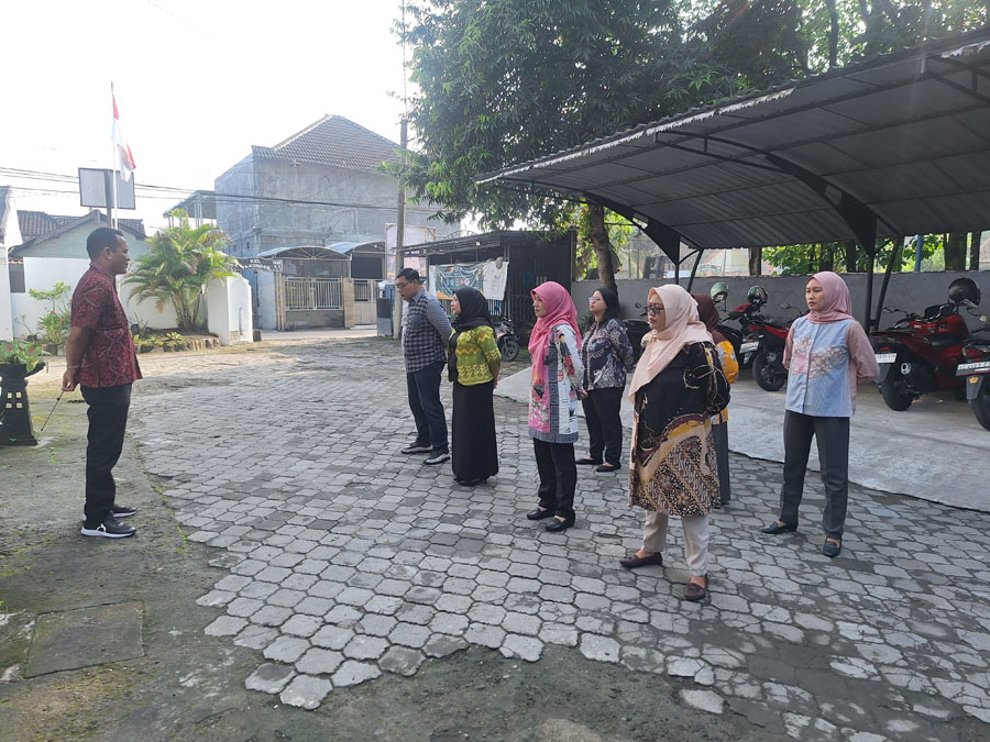 Apel Pagi Perangkat Kelurahan Pakunden, Kunci Tingkatkan Kinerja dan Kekompakan