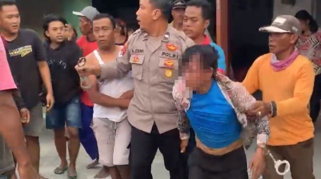 Tertangkap Basah Curi Motor, Pria Asal Jombang Diamuk Massa di Lamongan