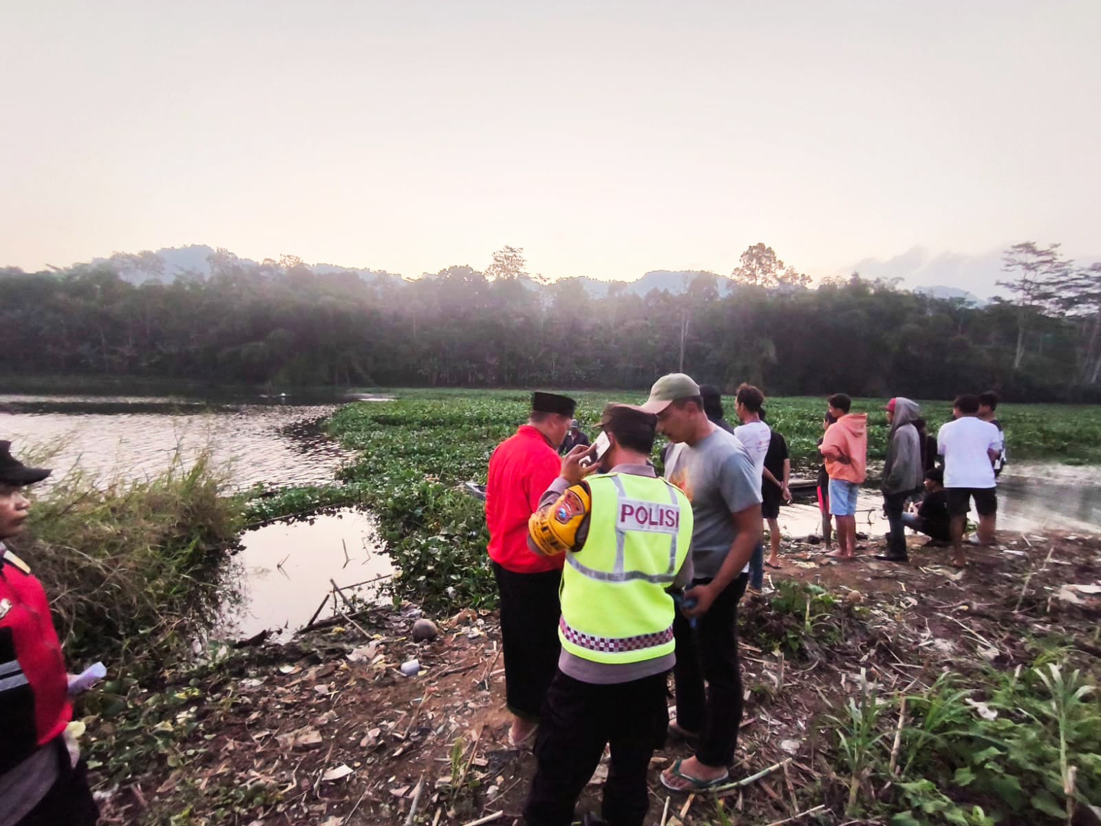 Mayat Pria Tanpa Identitas Gemparkan Waduk Selorejo Ngantang