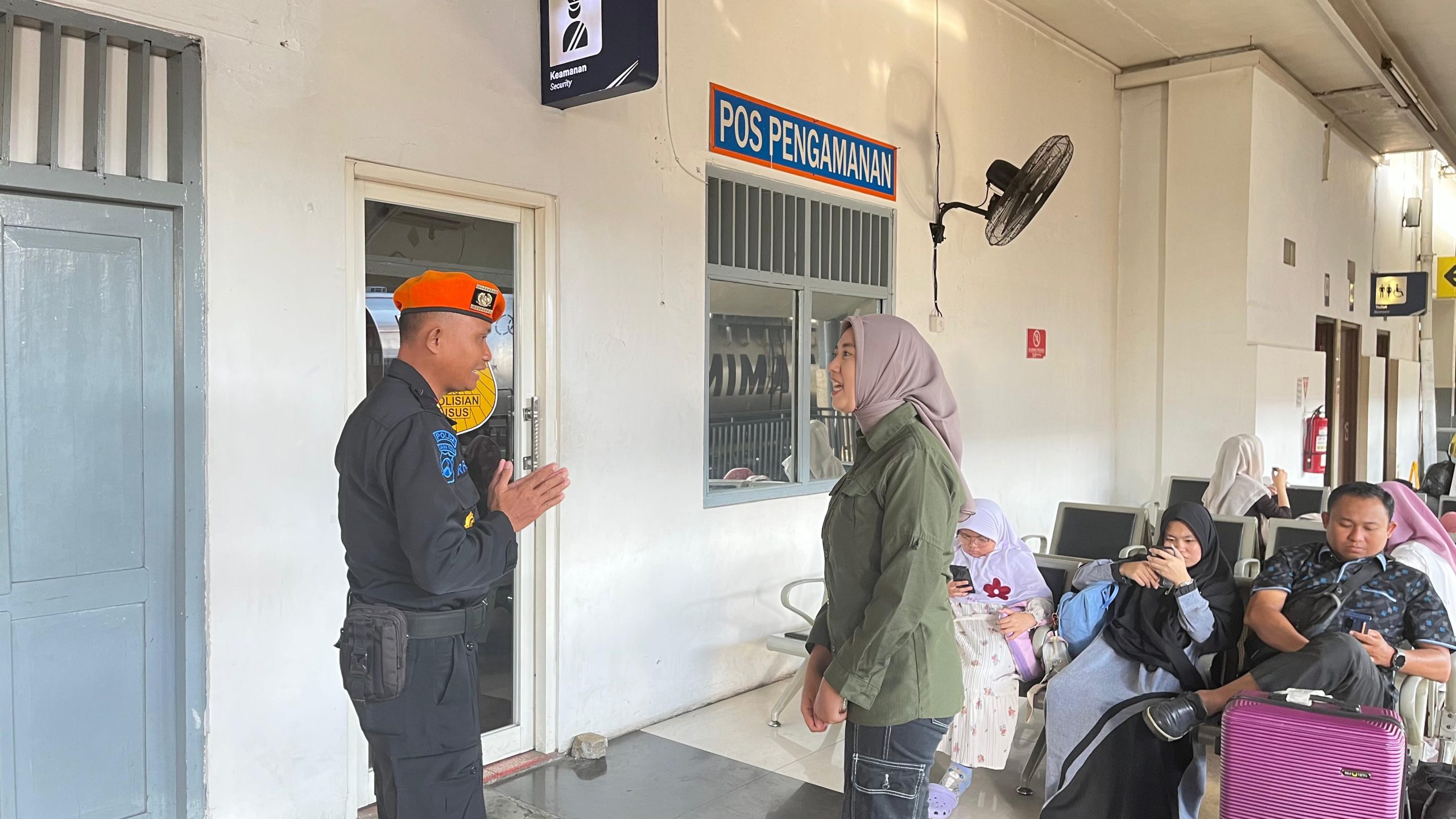 KAI Daop 8 Surabaya Selamatkan 95 Barang Pelanggan di Stasiun Malang Lewat Layanan Lost and Found Semester I 2025