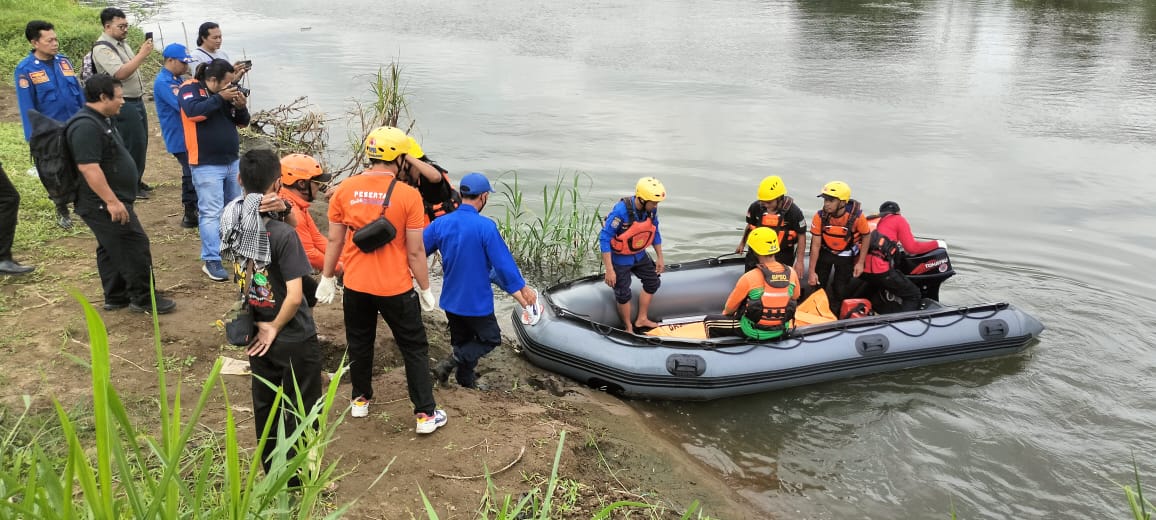 Perempuan Tanpa Identitas Ditemukan Meninggal di Sungai Brantas Tulungagung, Polisi Lakukan Identifikasi