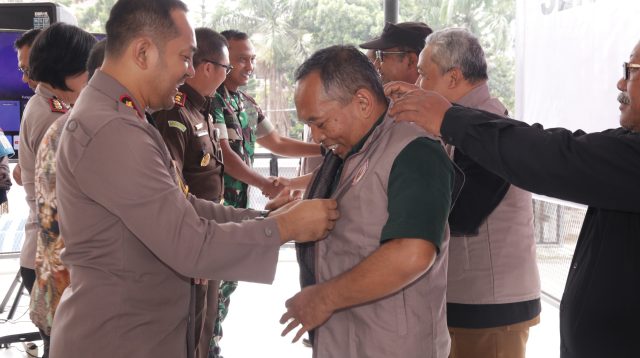 Jaga Keamanan Kota Batu, Polres Gandeng Perguruan Silat dan Forkopimda Ikuti Ikrar Perdamaian