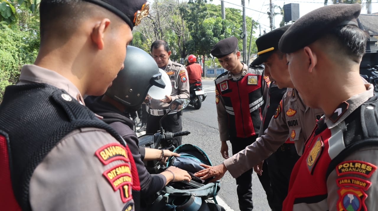 Jelang Pengesahan IKSPI Kera Sakti di Madiun, Polres Nganjuk Lakukan Penyekatan Jalur Pendekar