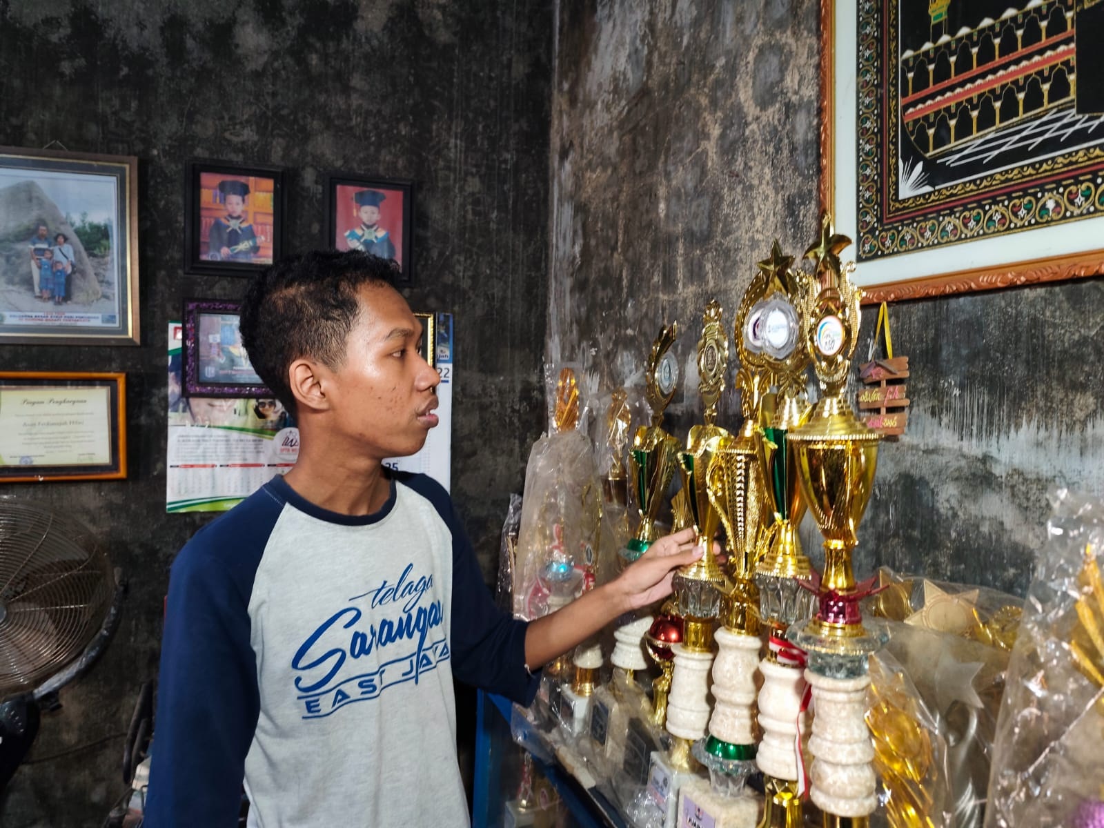 Avan, Anak Tukang Es Keliling dari Ponorogo yang Lolos ITB dengan Ratusan Piala Sains