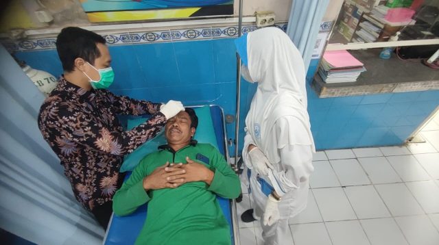 Dibangunkan Saat Bengkel Masih Tutup, Pemilik Tambal Ban di Lamongan Aniaya Dua Sopir Asal Rembang