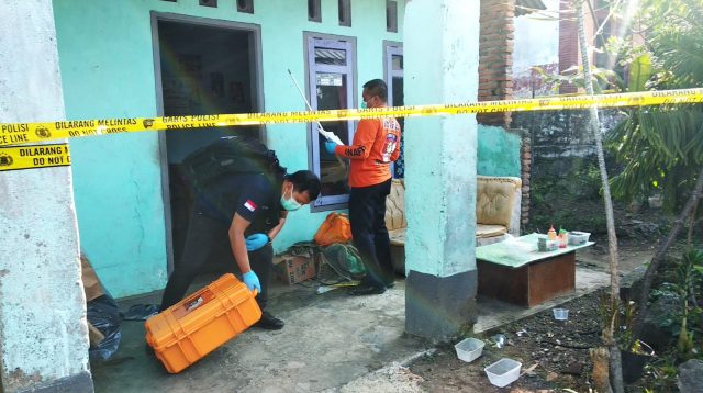 Tragedi Suami Istri di Malang: Diduga Masalah Ekonomi, Istri Tewas Ditusuk, Suami Gantung Diri
