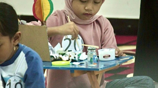 Juara 1 Lomba 3 M di Kota Kediri, Murid Kelas 1 Tahfiz MIN 2 Kediri ini Masuk 10 Besar di Jatim