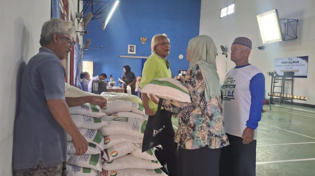 Sebanyak 122.232 Warga Kabupaten Kediri Terima Bantuan Pangan
