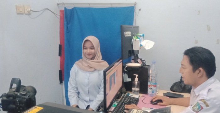 Manfaatkan Libur Sekolah, Pelajar di Jombang Urus KTP-el