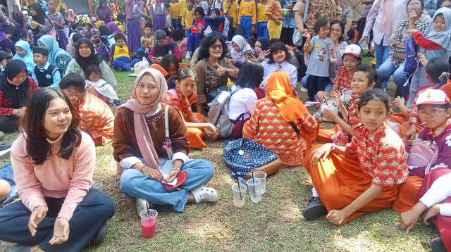 SDN V Banjaran Meriahkan APEKSI 2025 di Balai Kota Kediri, Dua Siswa Ikut Lomba Menggambar