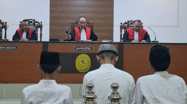 Tiga Terdakwa Kasus Pemerkosaan dan Pembunuhan Siswi SMA di Jombang Terancam Hukuman Mati
