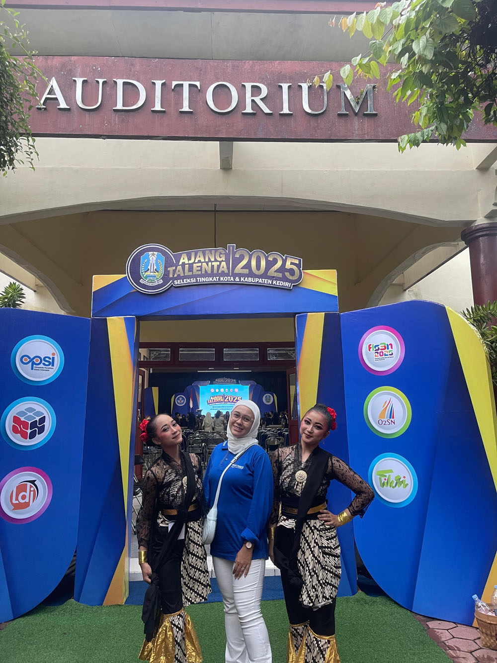 FLS2N, Dua Siswi SMA Negeri 1 Puncu Raih Juara 3 Lomba Tari
