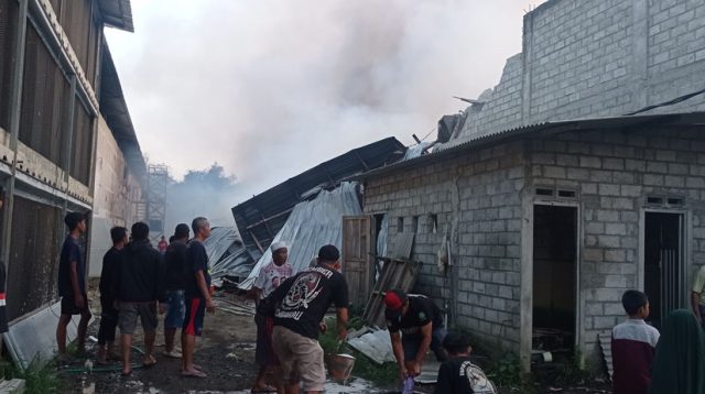Gara-gara ini Kandang Ayam di Sambi Ringinrejo Terbakar