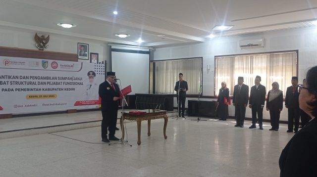 Bupati Kediri Lantik 71 Pejabat Baru, SOTK Pemkab Disesuaikan demi Maksimalkan Pelayanan