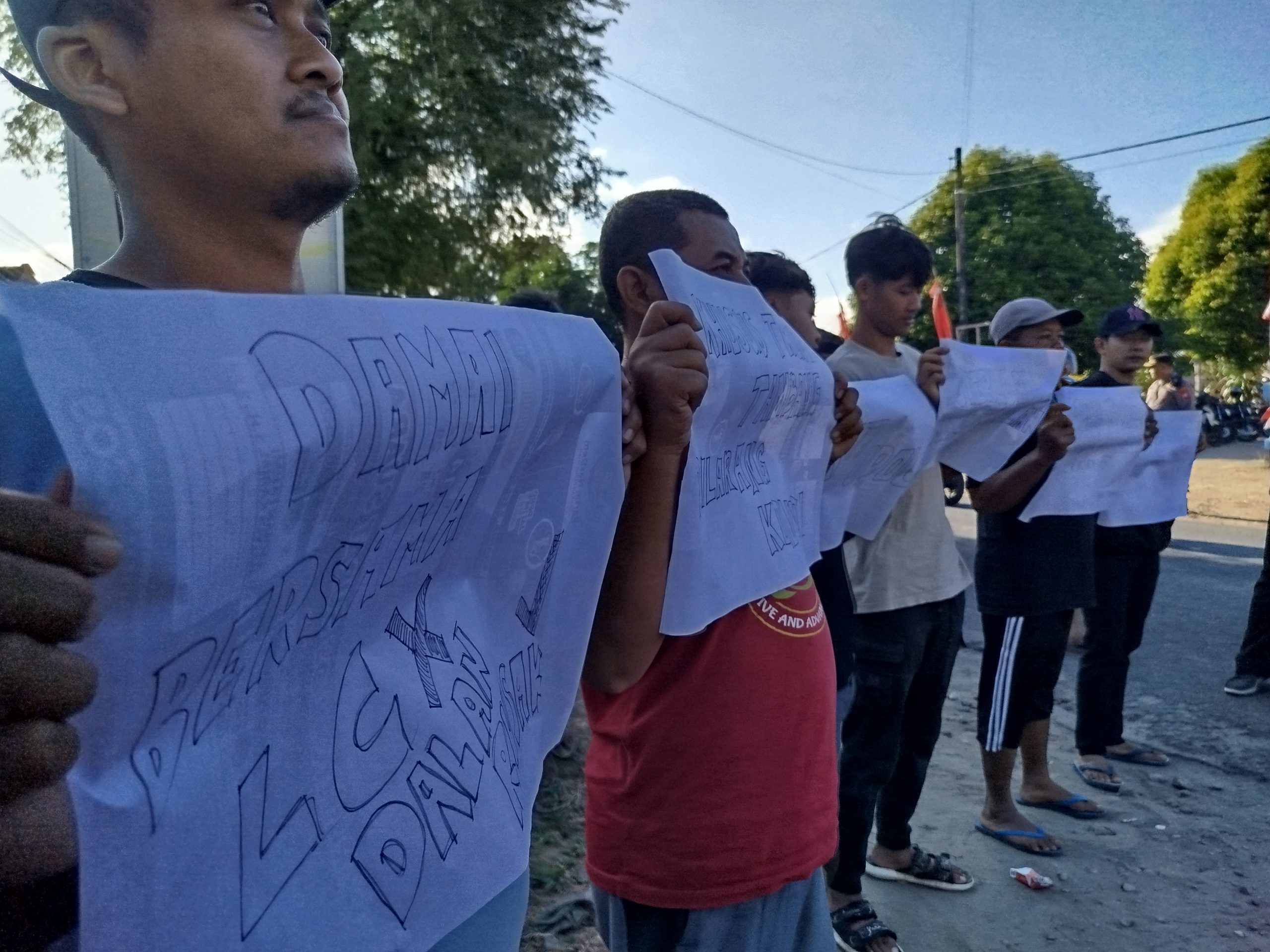 Warga Tiga Desa di Kecamatan Jenangan Ponorogo Gelar Demo, Minta Truk ODOL Ditindak Tegas